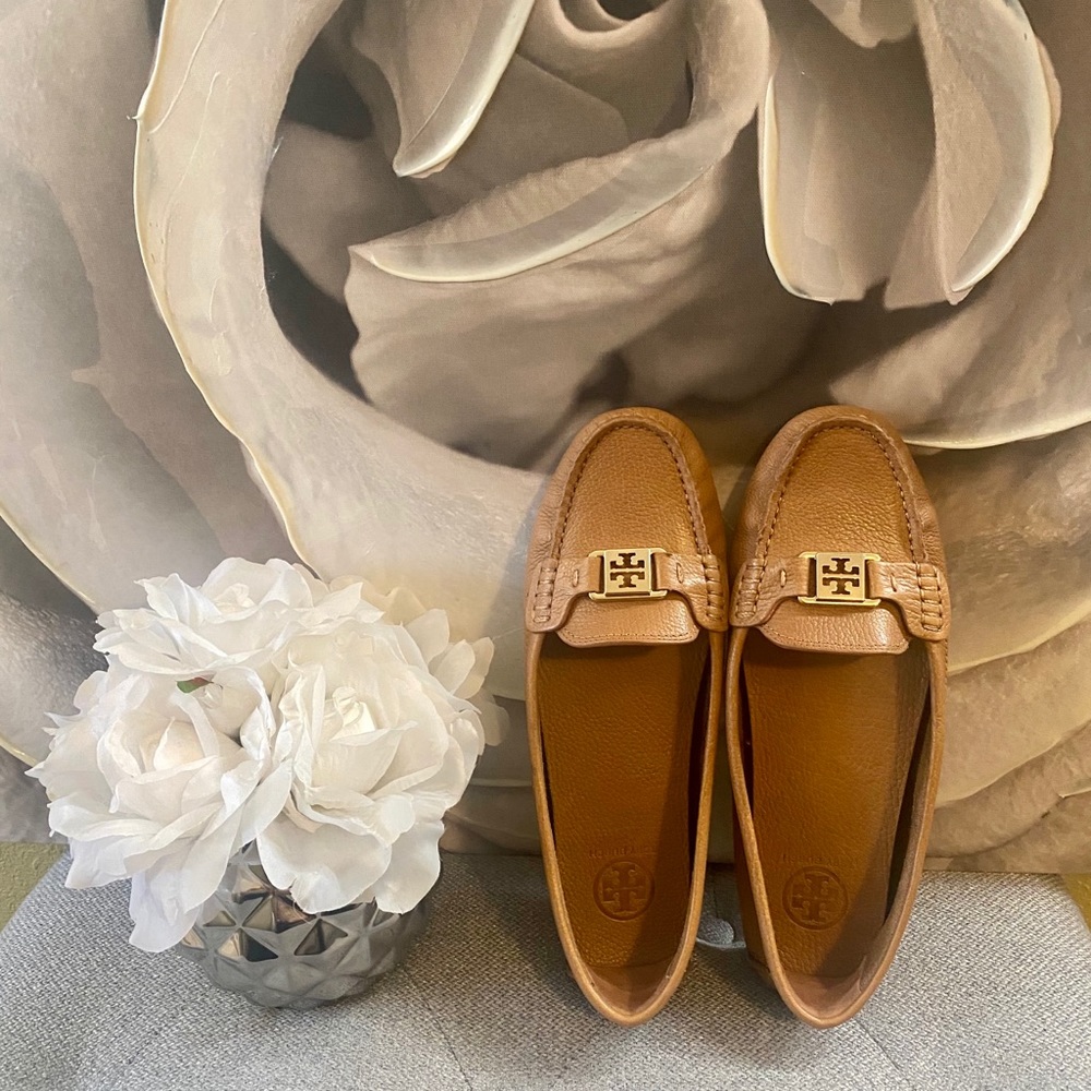 Tory Burch loafer